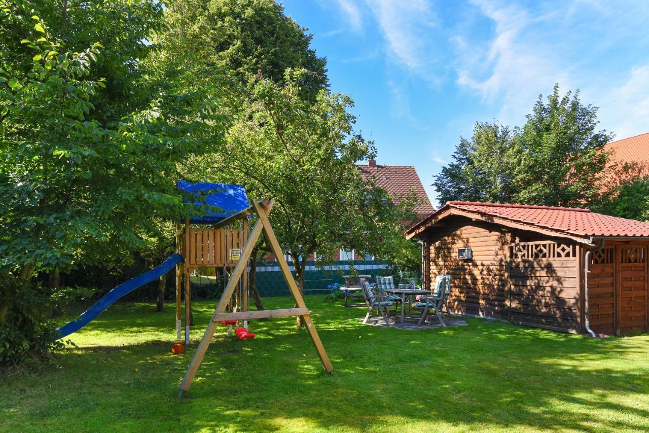 Ferienwohnungen Im Haus Ankerplatz Esens Ngoại thất bức ảnh