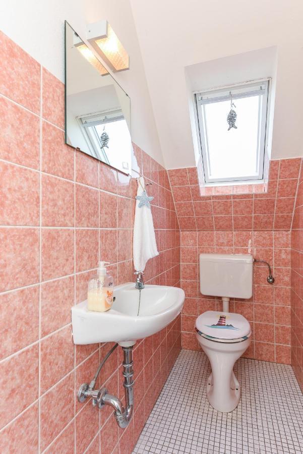 Ferienwohnungen Im Haus Ankerplatz Esens Ngoại thất bức ảnh