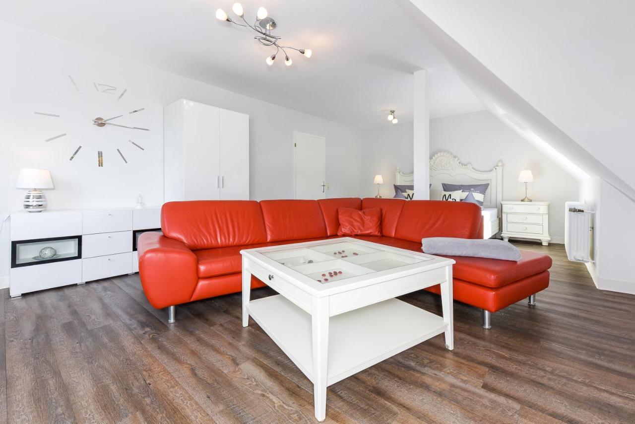Ferienwohnungen Im Haus Ankerplatz Esens Ngoại thất bức ảnh